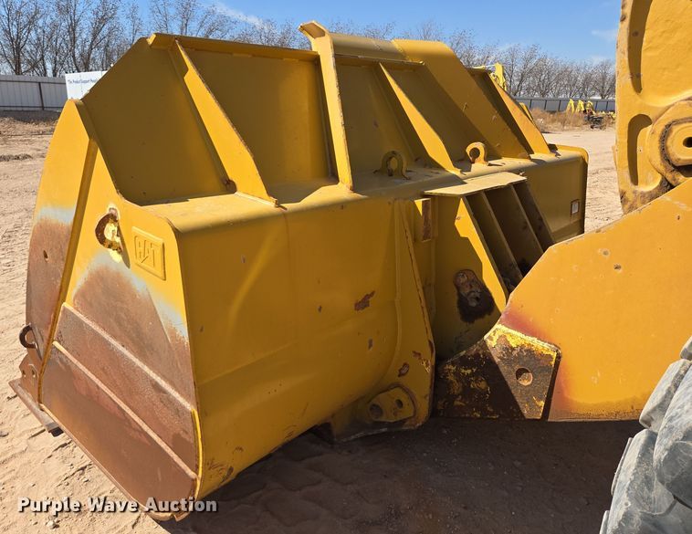 image for item DW1812 2021 Caterpillar 982 wheel loader