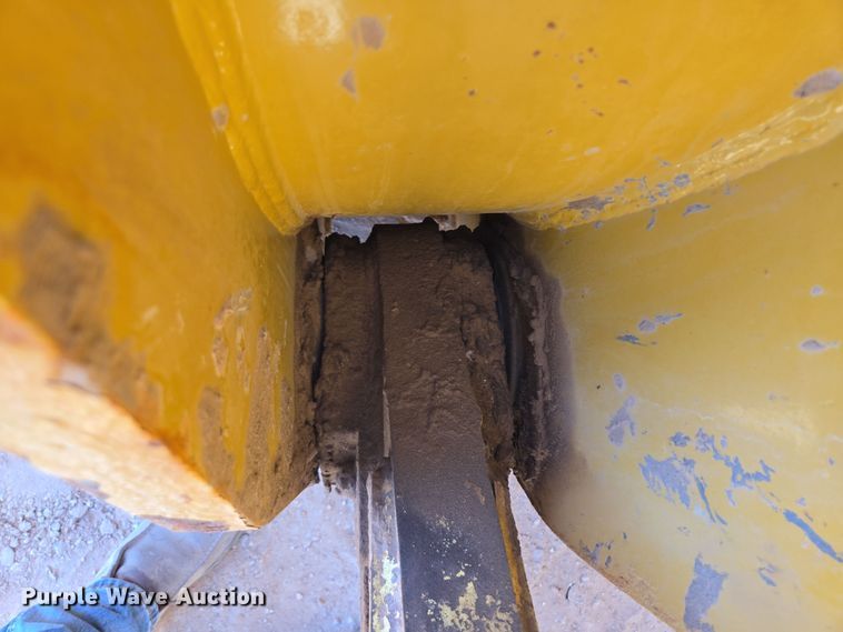 image for item DW1812 2021 Caterpillar 982 wheel loader