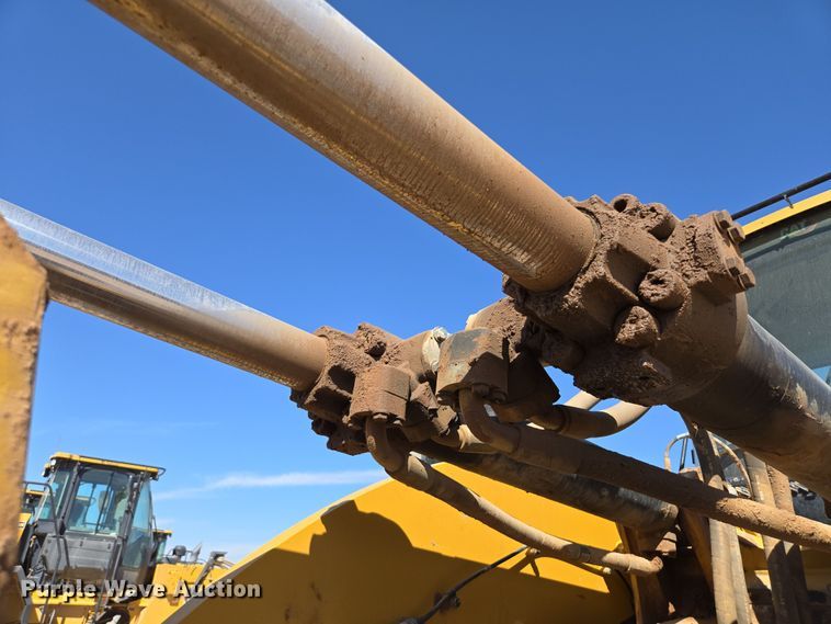 image for item DW1812 2021 Caterpillar 982 wheel loader