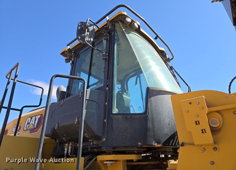 image for item DW1812 2021 Caterpillar 982 wheel loader