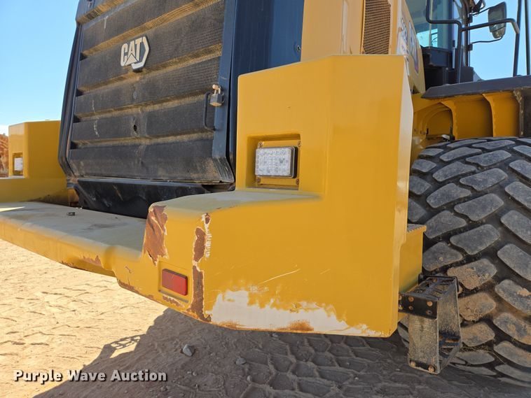 image for item DW1812 2021 Caterpillar 982 wheel loader
