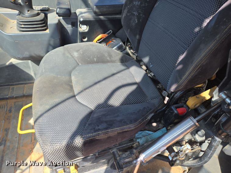 image for item DW1812 2021 Caterpillar 982 wheel loader