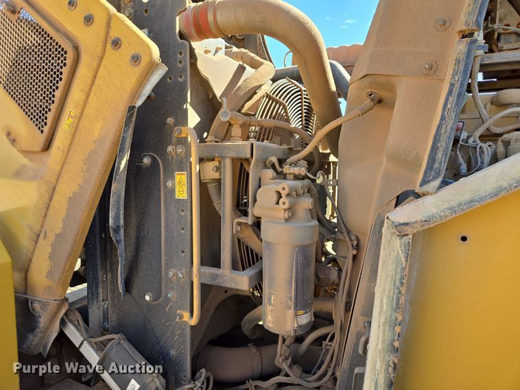 image for item DW1812 2021 Caterpillar 982 wheel loader