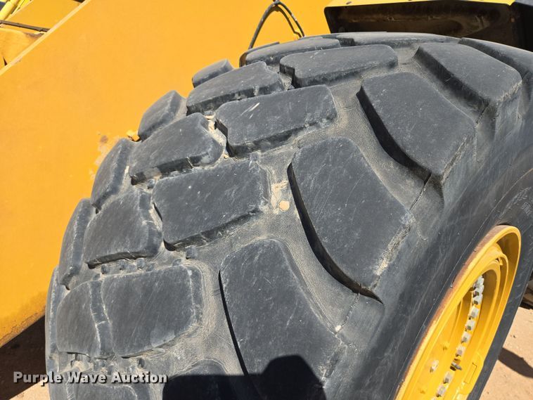 image for item DW1812 2021 Caterpillar 982 wheel loader