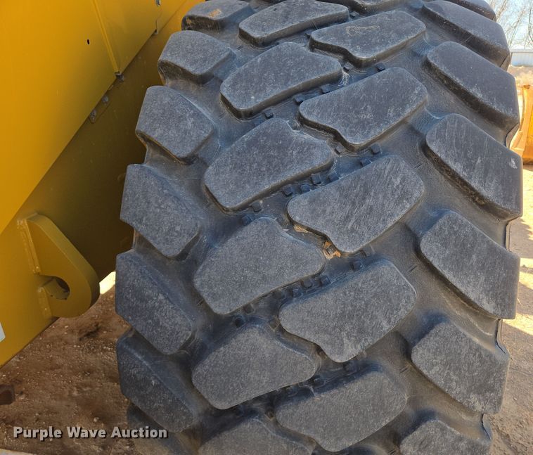 image for item DW1812 2021 Caterpillar 982 wheel loader