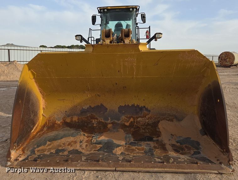 image for item DW1813 2022 Caterpillar 982 wheel loader