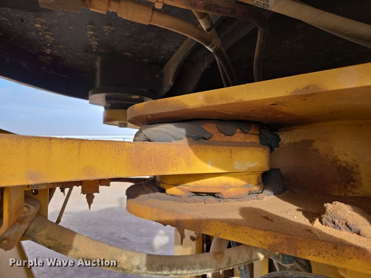 image for item DW1813 2022 Caterpillar 982 wheel loader