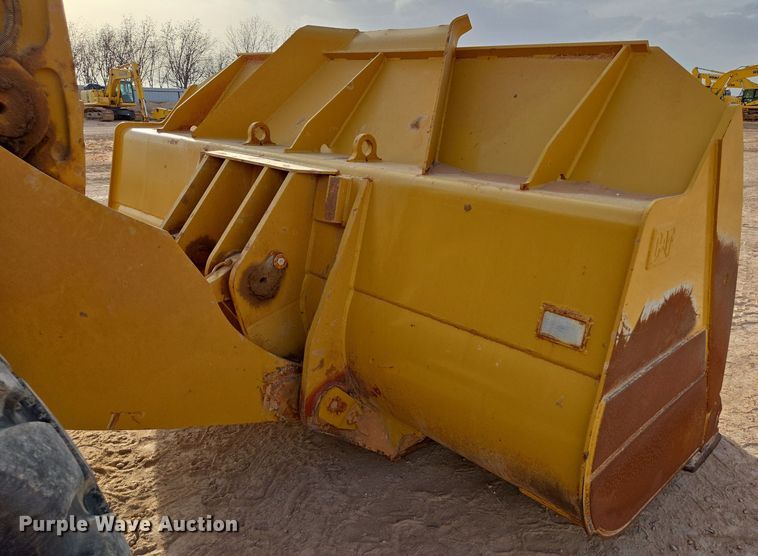 image for item DW1813 2022 Caterpillar 982 wheel loader