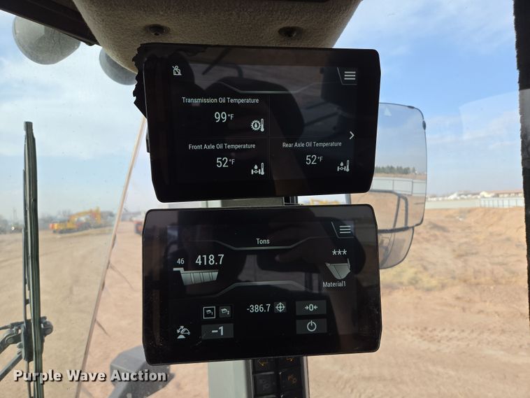 image for item DW1813 2022 Caterpillar 982 wheel loader