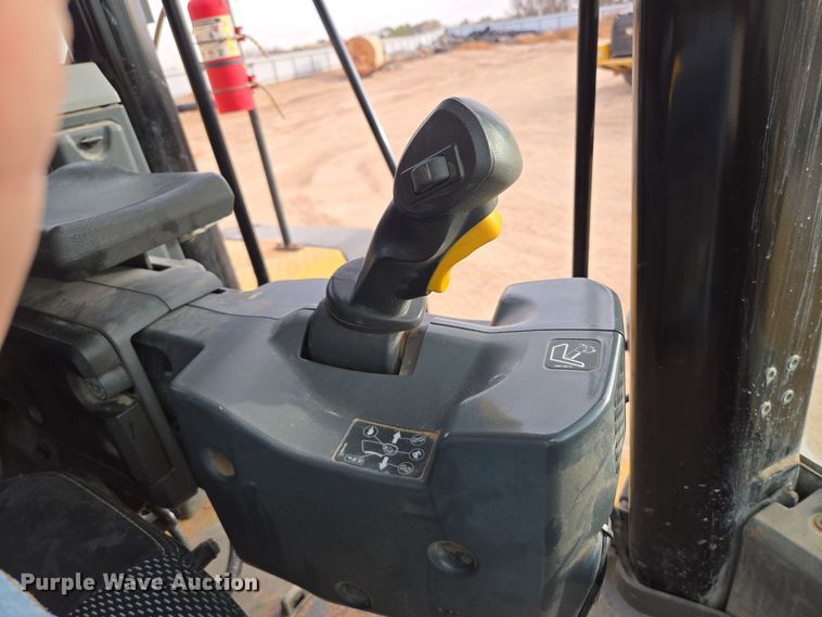 image for item DW1813 2022 Caterpillar 982 wheel loader