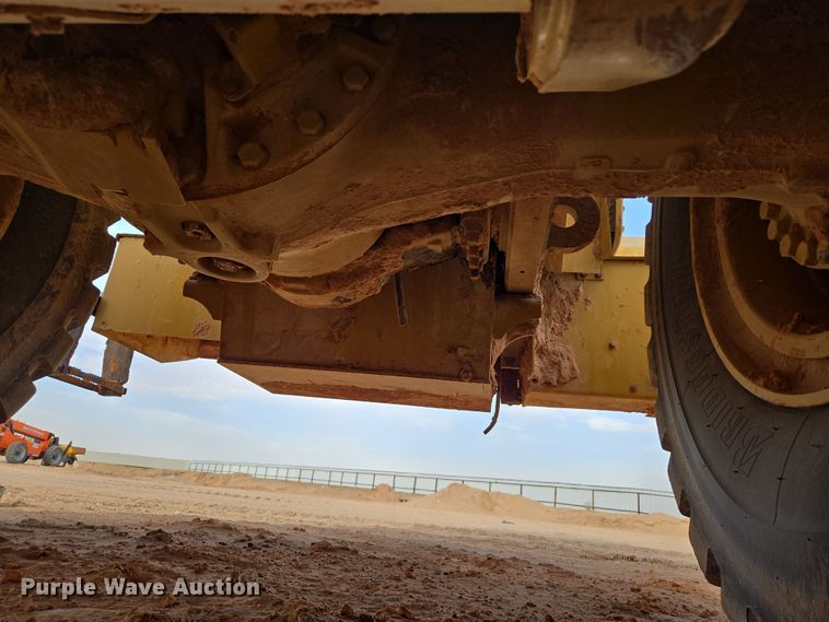 image for item DW1813 2022 Caterpillar 982 wheel loader