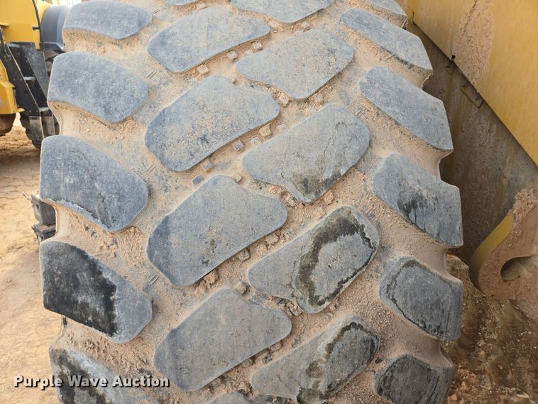 image for item DW1813 2022 Caterpillar 982 wheel loader