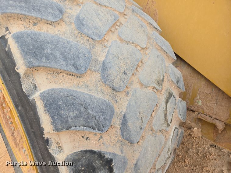 image for item DW1813 2022 Caterpillar 982 wheel loader