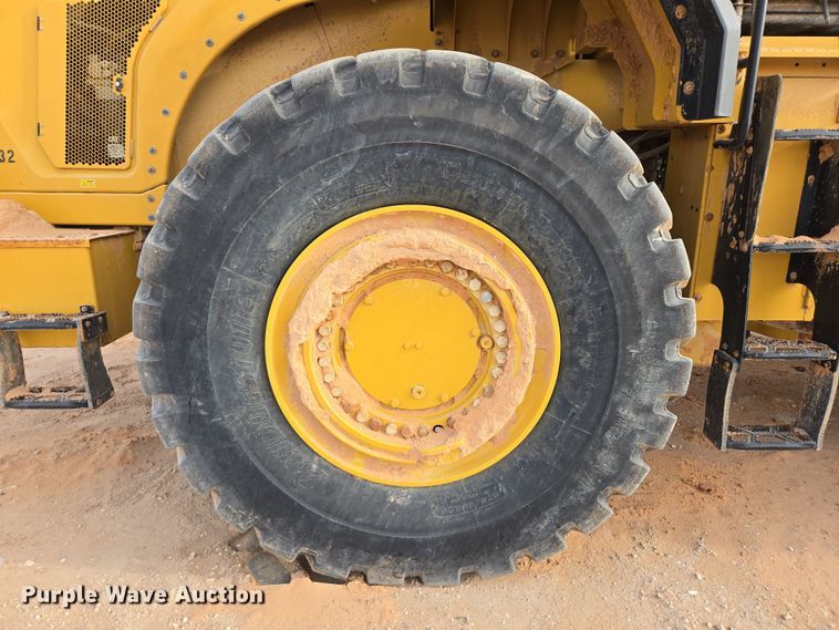 image for item DW1813 2022 Caterpillar 982 wheel loader