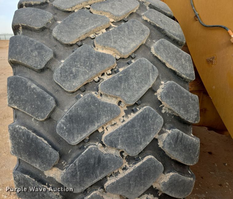 image for item DW1813 2022 Caterpillar 982 wheel loader