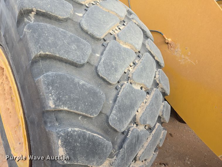 image for item DW1813 2022 Caterpillar 982 wheel loader