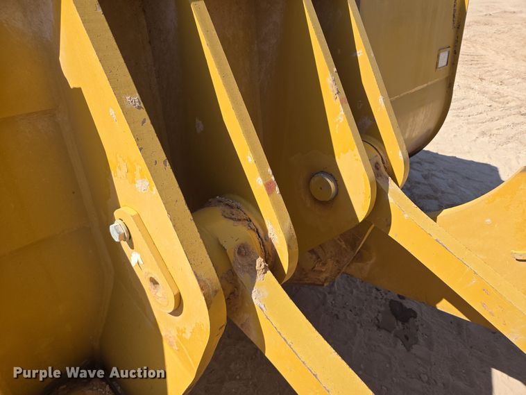 image for item DW1814 2021 Caterpillar 982M wheel loader