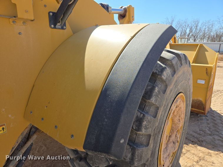 image for item DW1814 2021 Caterpillar 982M wheel loader