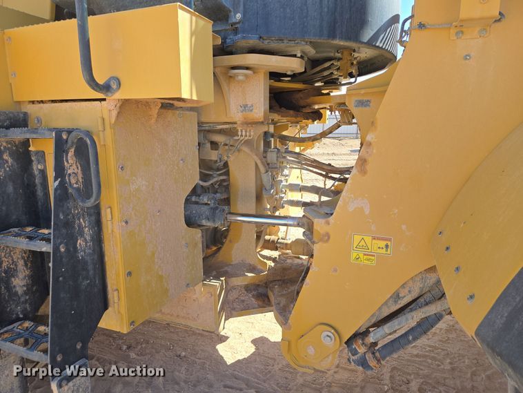image for item DW1814 2021 Caterpillar 982M wheel loader