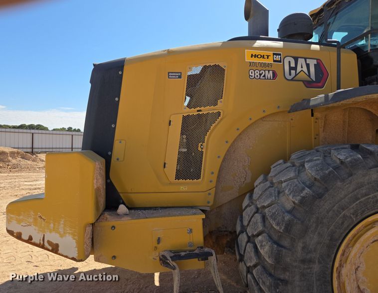 image for item DW1814 2021 Caterpillar 982M wheel loader