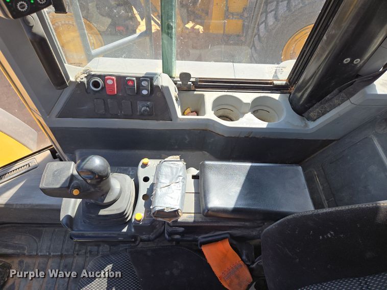 image for item DW1814 2021 Caterpillar 982M wheel loader