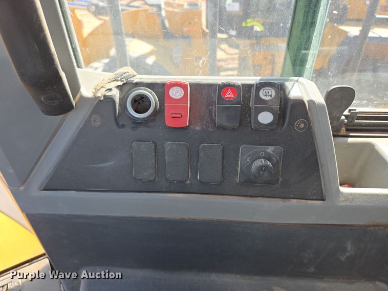 image for item DW1814 2021 Caterpillar 982M wheel loader