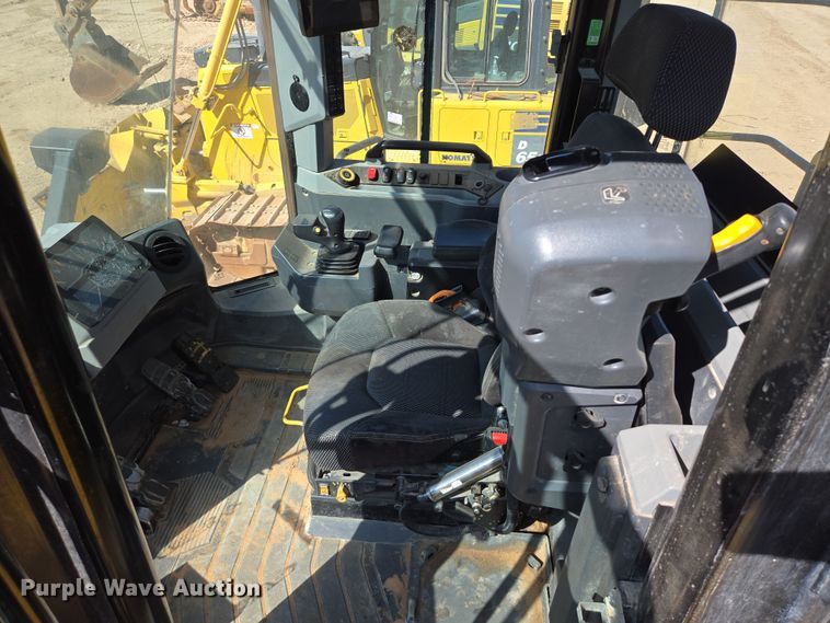 image for item DW1814 2021 Caterpillar 982M wheel loader
