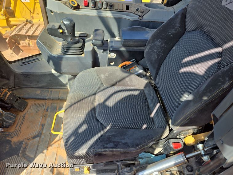 image for item DW1814 2021 Caterpillar 982M wheel loader