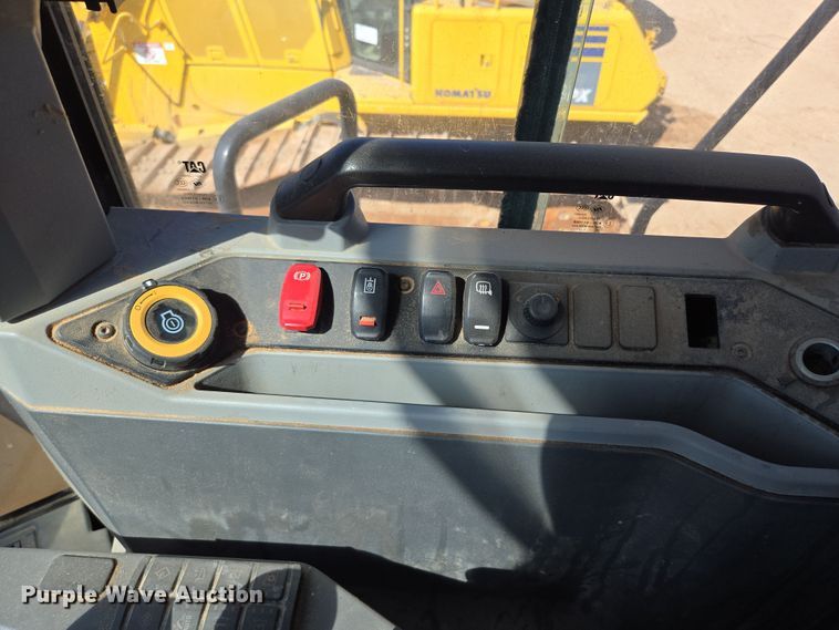 image for item DW1814 2021 Caterpillar 982M wheel loader