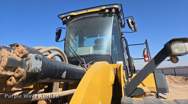 image for item DW1815 2022 Caterpillar 982 wheel loader