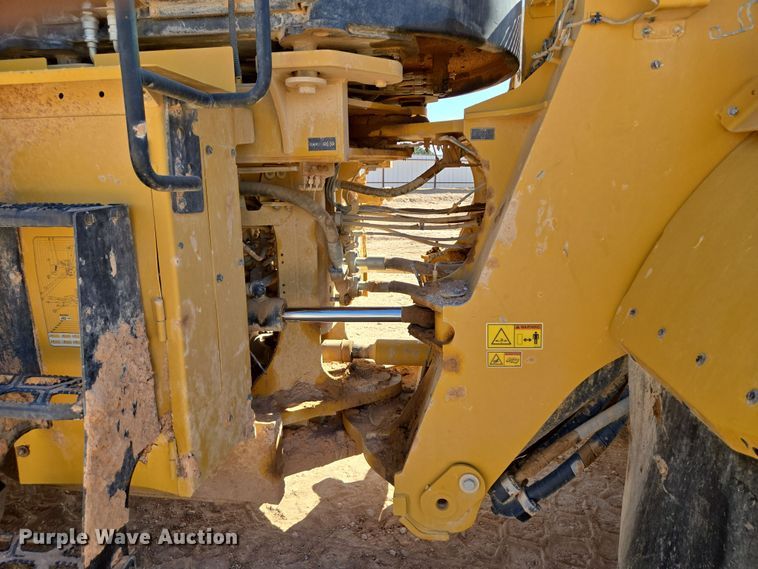image for item DW1815 2022 Caterpillar 982 wheel loader