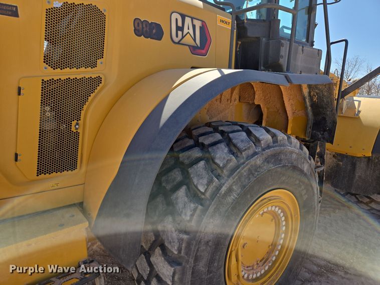 image for item DW1815 2022 Caterpillar 982 wheel loader
