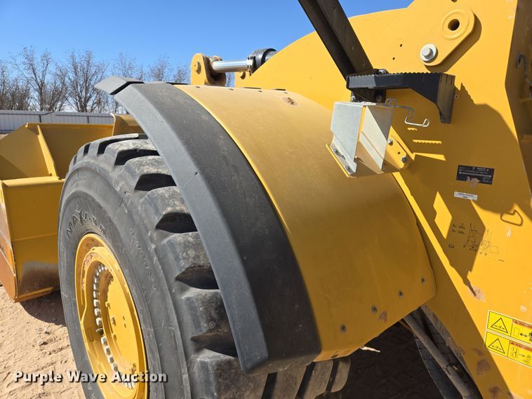 image for item DW1815 2022 Caterpillar 982 wheel loader