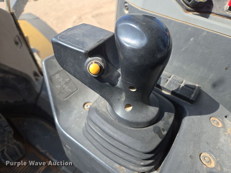 image for item DW1815 2022 Caterpillar 982 wheel loader