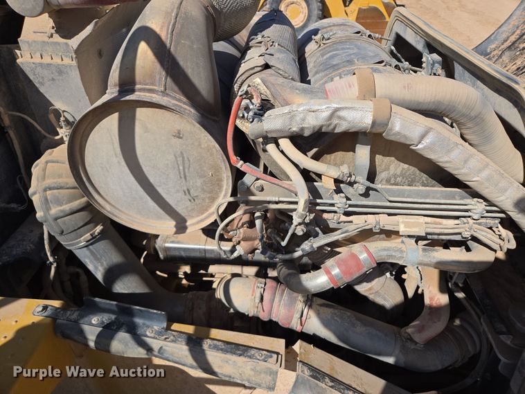 image for item DW1815 2022 Caterpillar 982 wheel loader