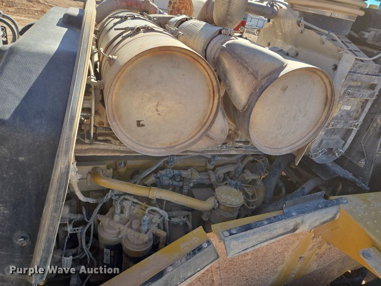 image for item DW1815 2022 Caterpillar 982 wheel loader