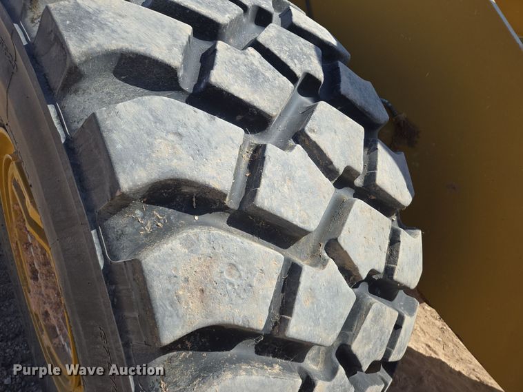 image for item DW1815 2022 Caterpillar 982 wheel loader