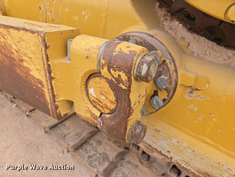image for item DW1816 2020 Caterpillar D6 dozer
