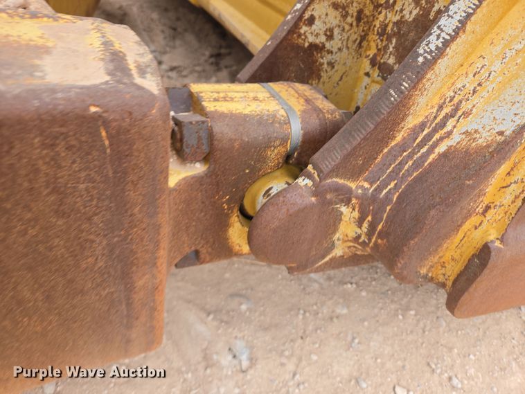 image for item DW1816 2020 Caterpillar D6 dozer
