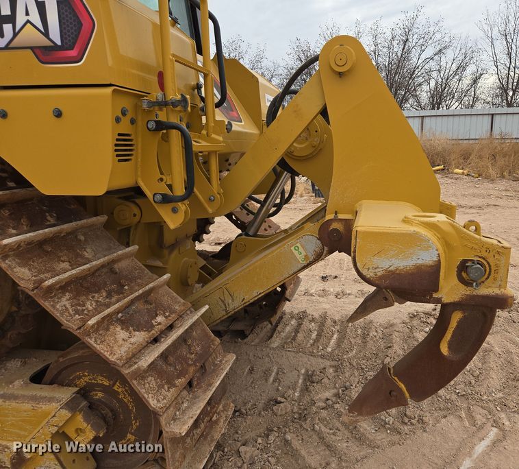 image for item DW1816 2020 Caterpillar D6 dozer