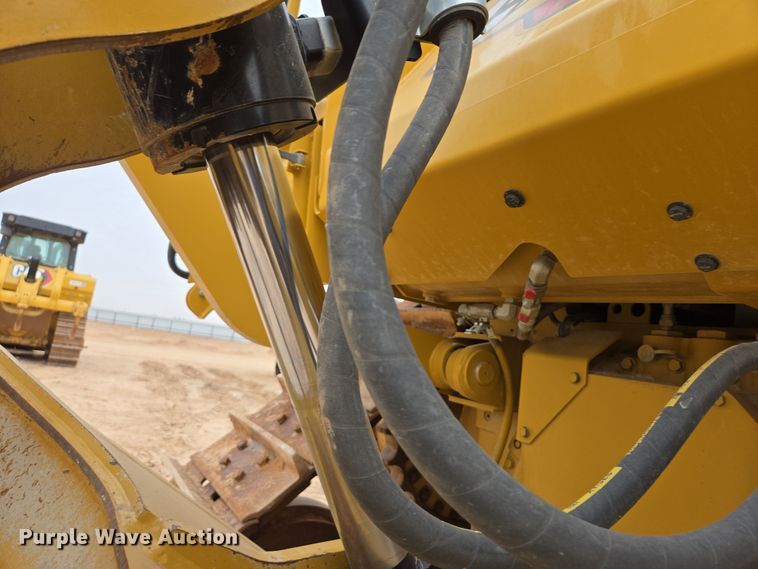 image for item DW1816 2020 Caterpillar D6 dozer