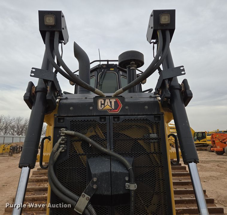 image for item DW1816 2020 Caterpillar D6 dozer