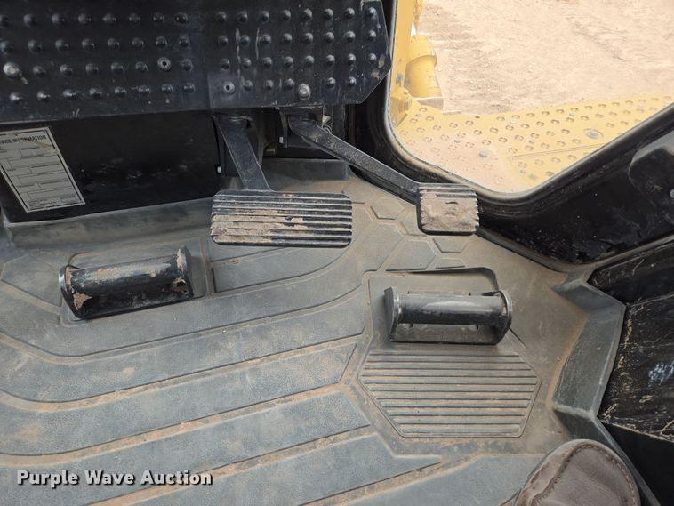 image for item DW1816 2020 Caterpillar D6 dozer