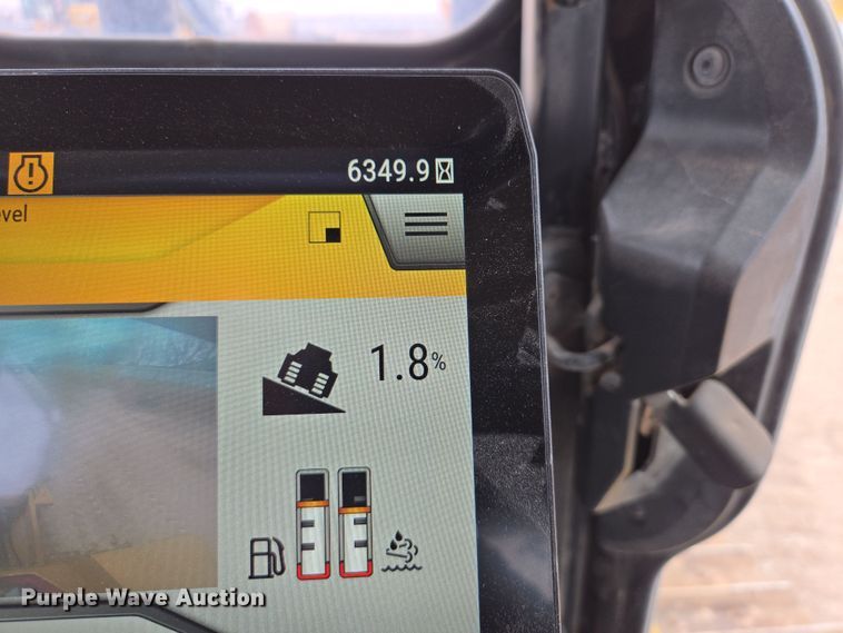 image for item DW1816 2020 Caterpillar D6 dozer