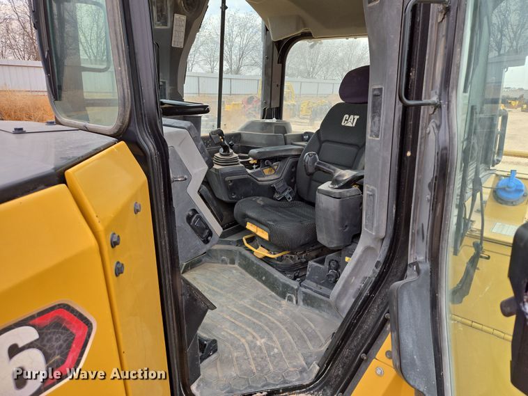 image for item DW1816 2020 Caterpillar D6 dozer