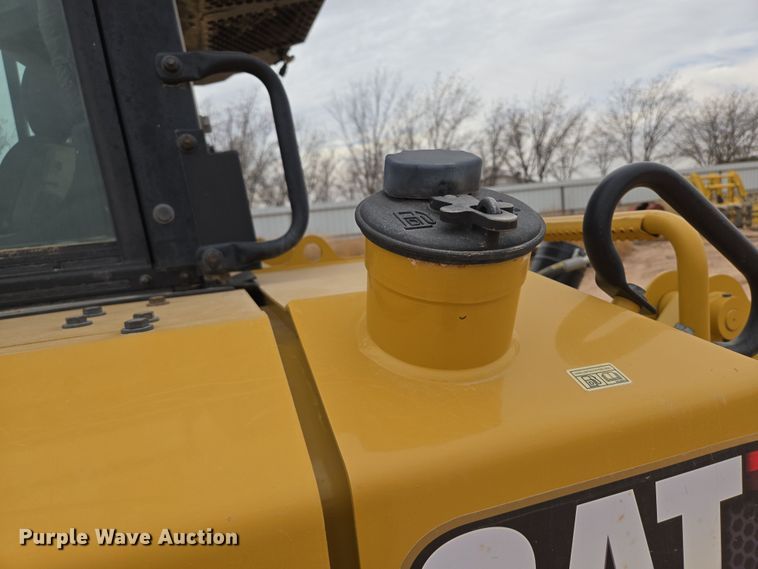 image for item DW1816 2020 Caterpillar D6 dozer