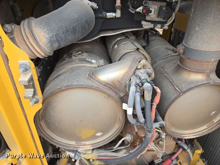 image for item DW1816 2020 Caterpillar D6 dozer