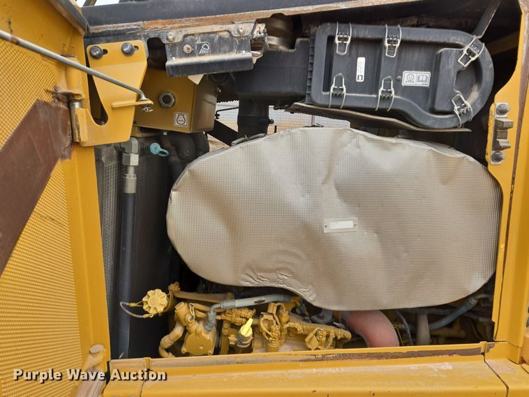 image for item DW1816 2020 Caterpillar D6 dozer