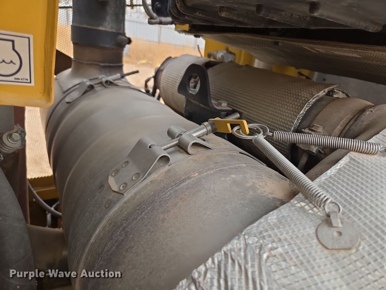 image for item DW1816 2020 Caterpillar D6 dozer