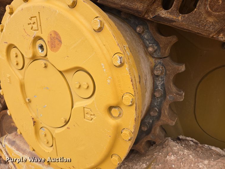 image for item DW1816 2020 Caterpillar D6 dozer